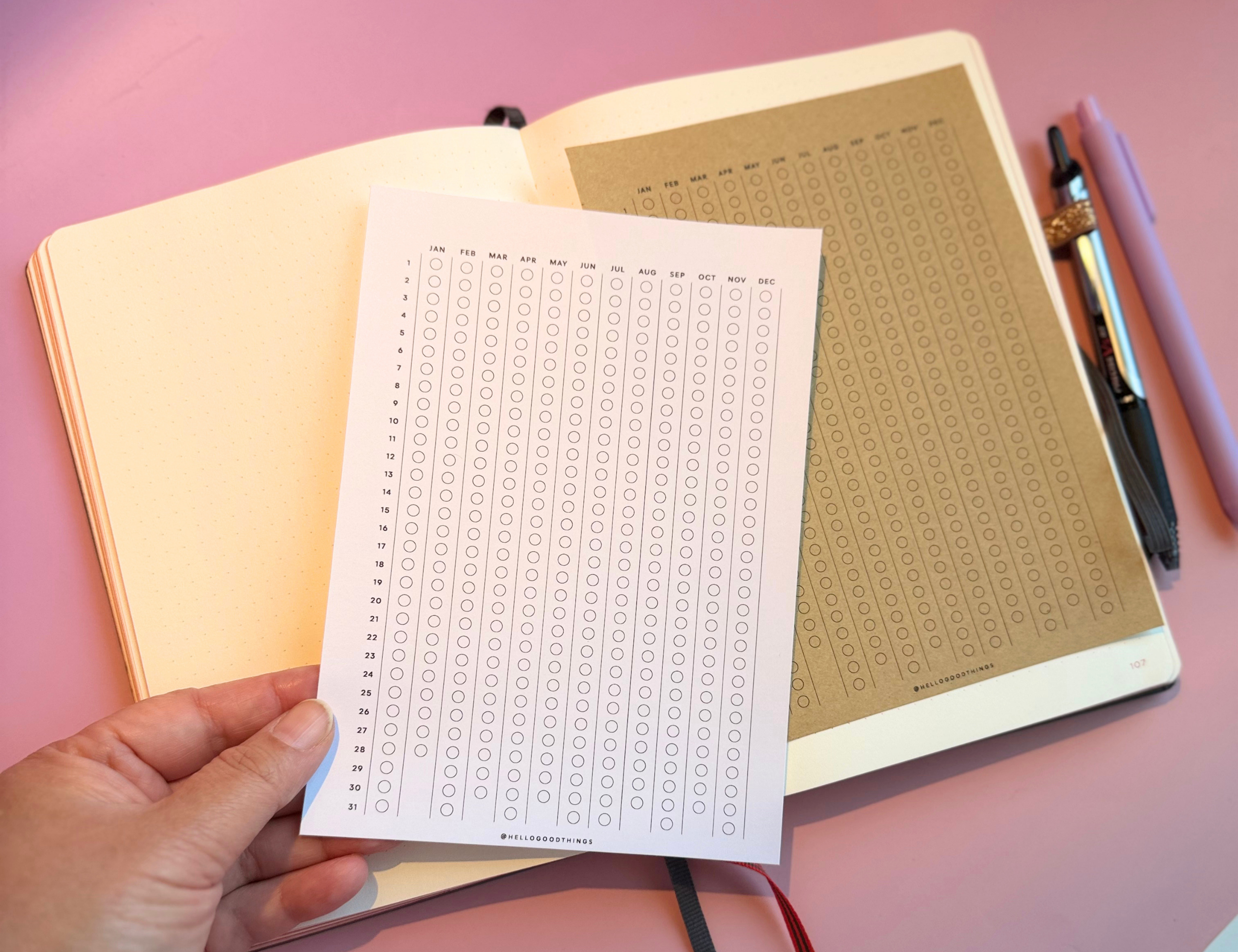 Year Tracker Sticker, Large, Vertical Circles