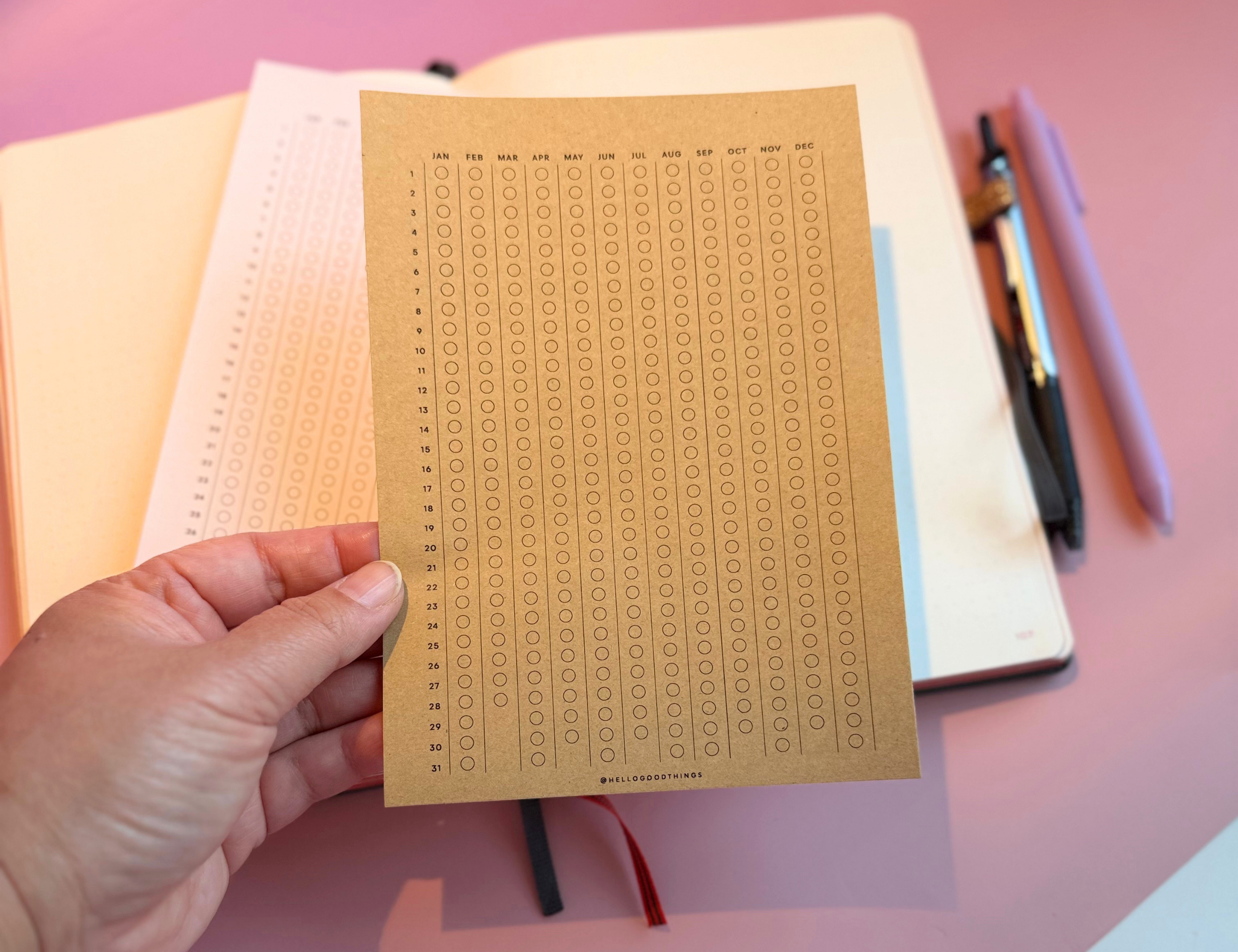 Year Tracker Sticker, Large, Vertical Circles